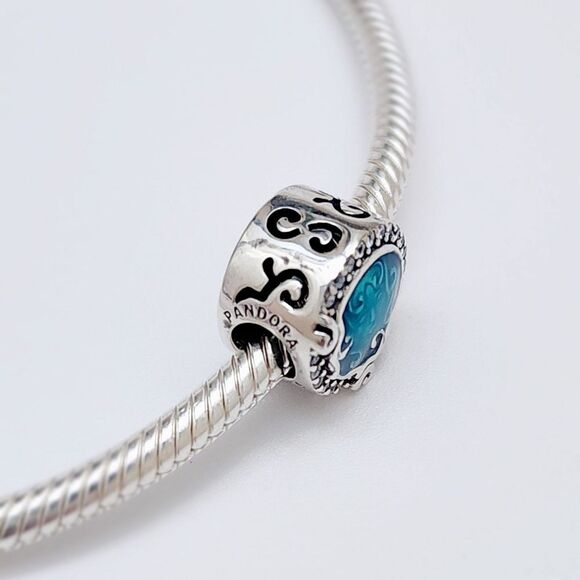 Pandora Disney Haunted Mansion Madame Leota Charm - Picture 3 of 5